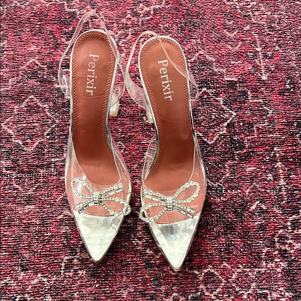 Bow Heels